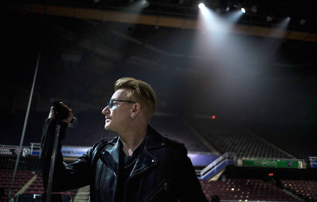 Bono Grappling With Hand Injuries, Working With Lamb’s Andy Barlow, Dying Hair Blonde