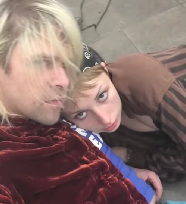 Ariel Pink - I Need A Minute video