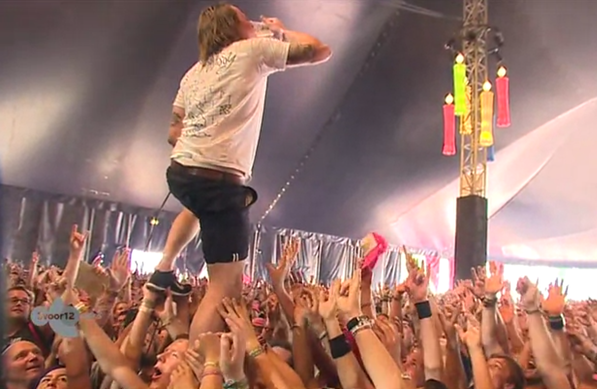 John Coffey Frontman Did The Most Rock Star Thing Ever At PinkPop Festival Yesterday