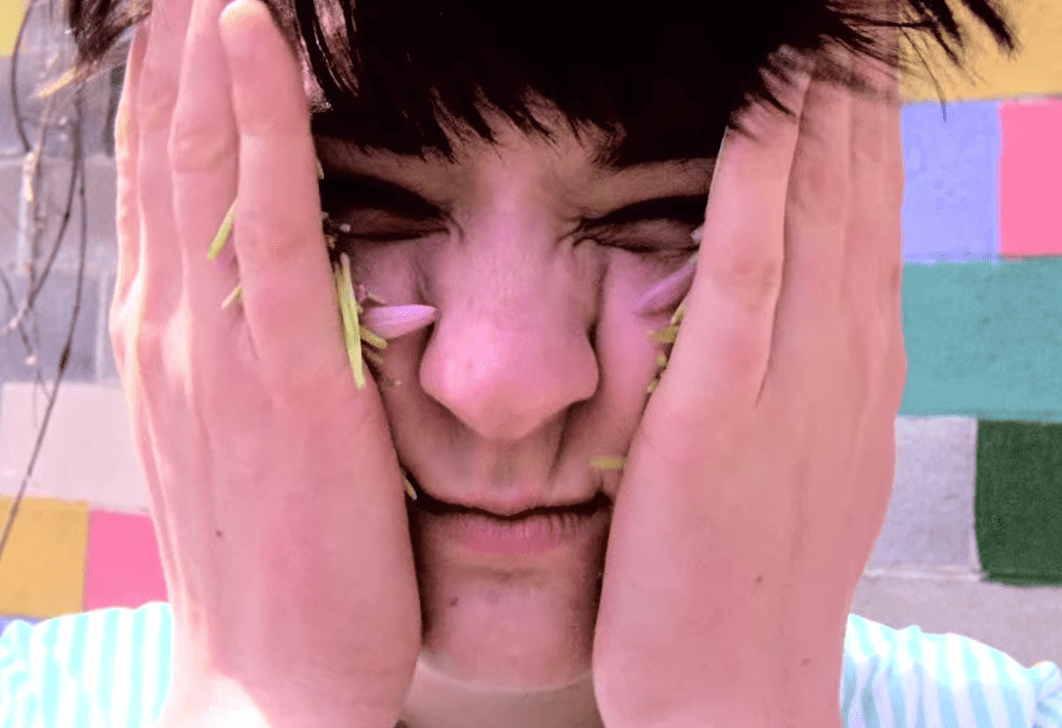 Girlpool Magnifying Glass Video