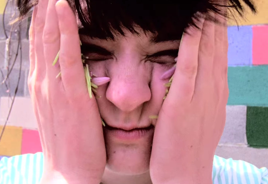 Girlpool Magnifying Glass Video