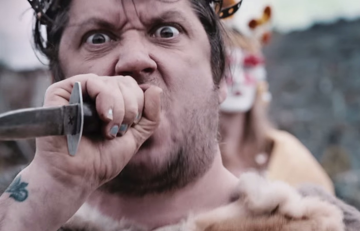 Modest Mouse - The Ground Walks With Time In A Box video