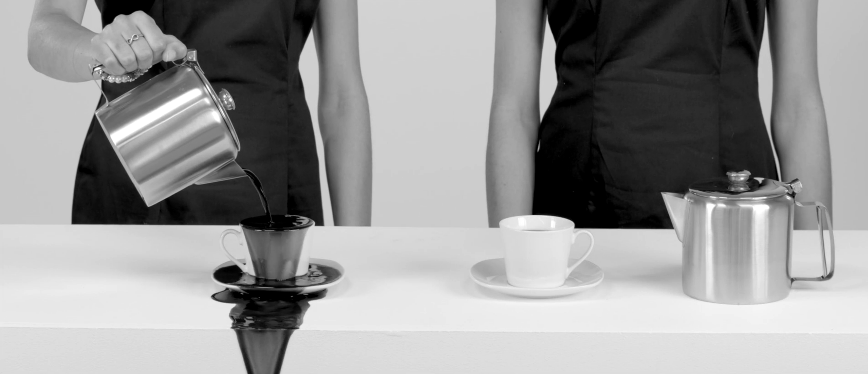 Outfit Framed Video Slowness