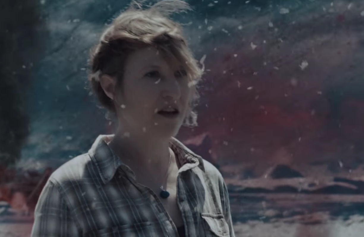 Yo La Tengo - Friday Im In Love video