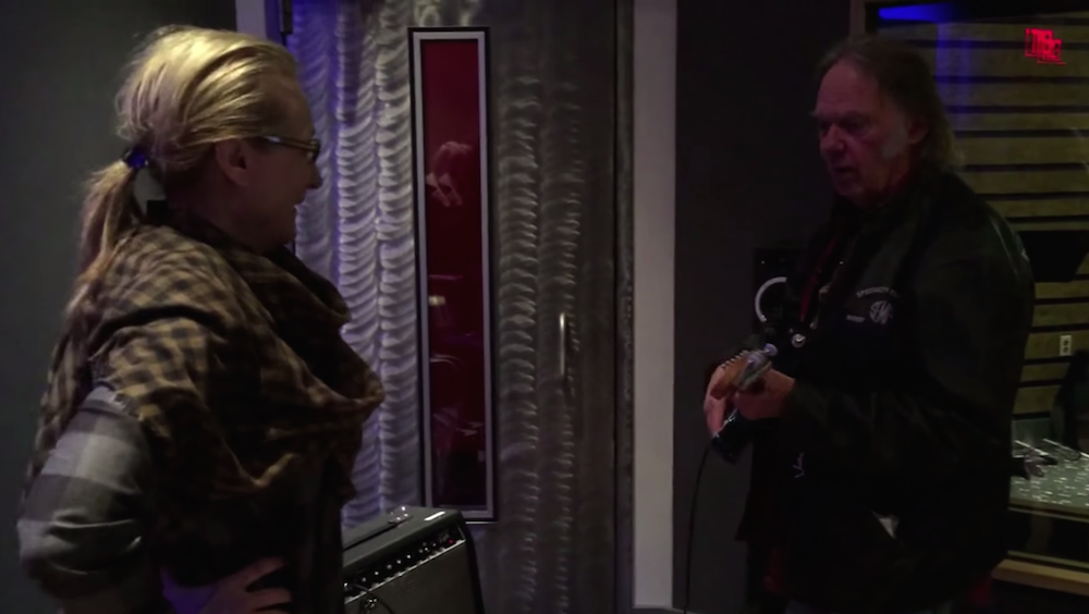 Watch Neil Young Teach Meryl Streep How To Play Guitar