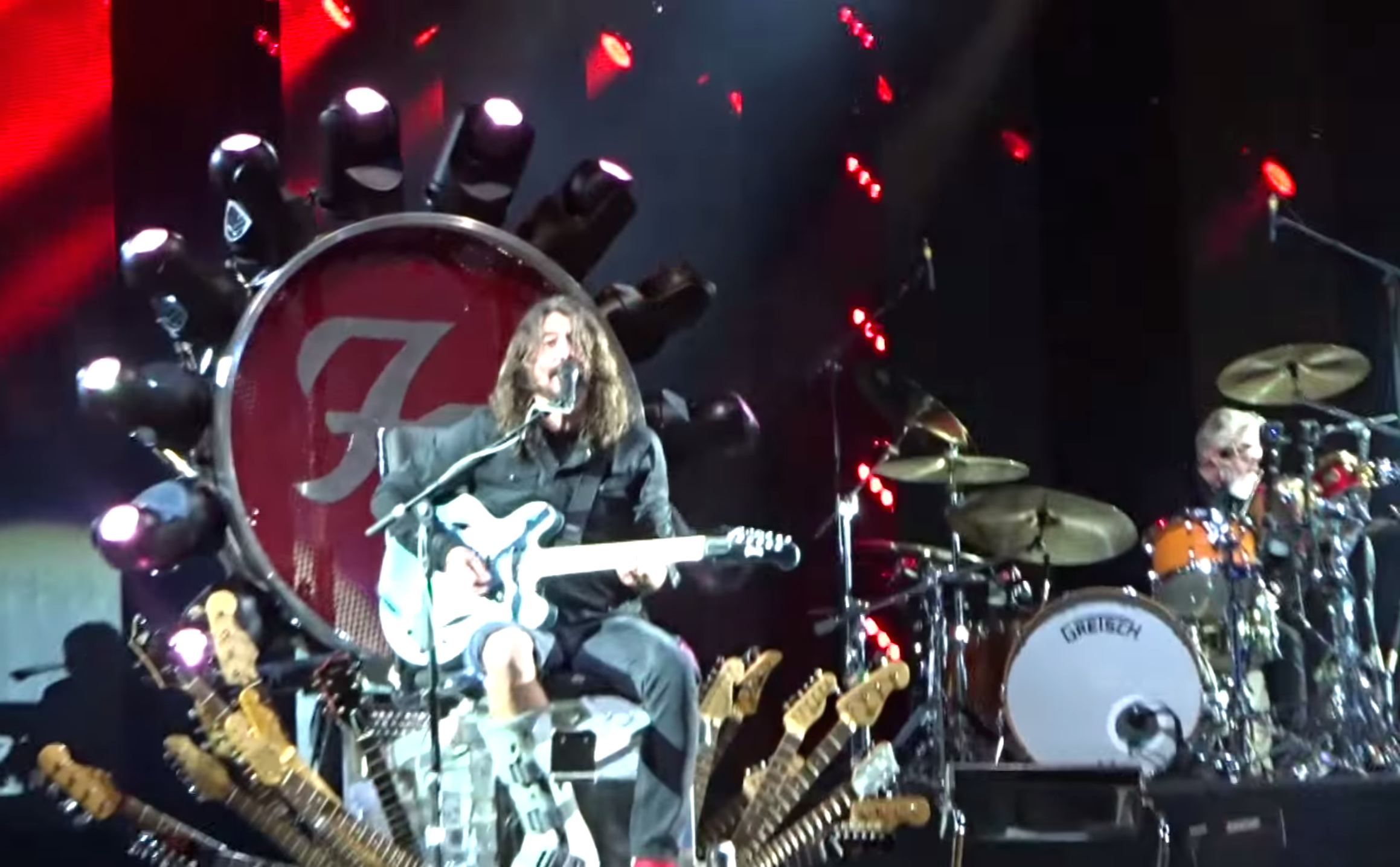 Watch Foo Fighters Cover "Under Pressure" With Queen's Roger Taylor & Led Zeppelin's John Paul Jones