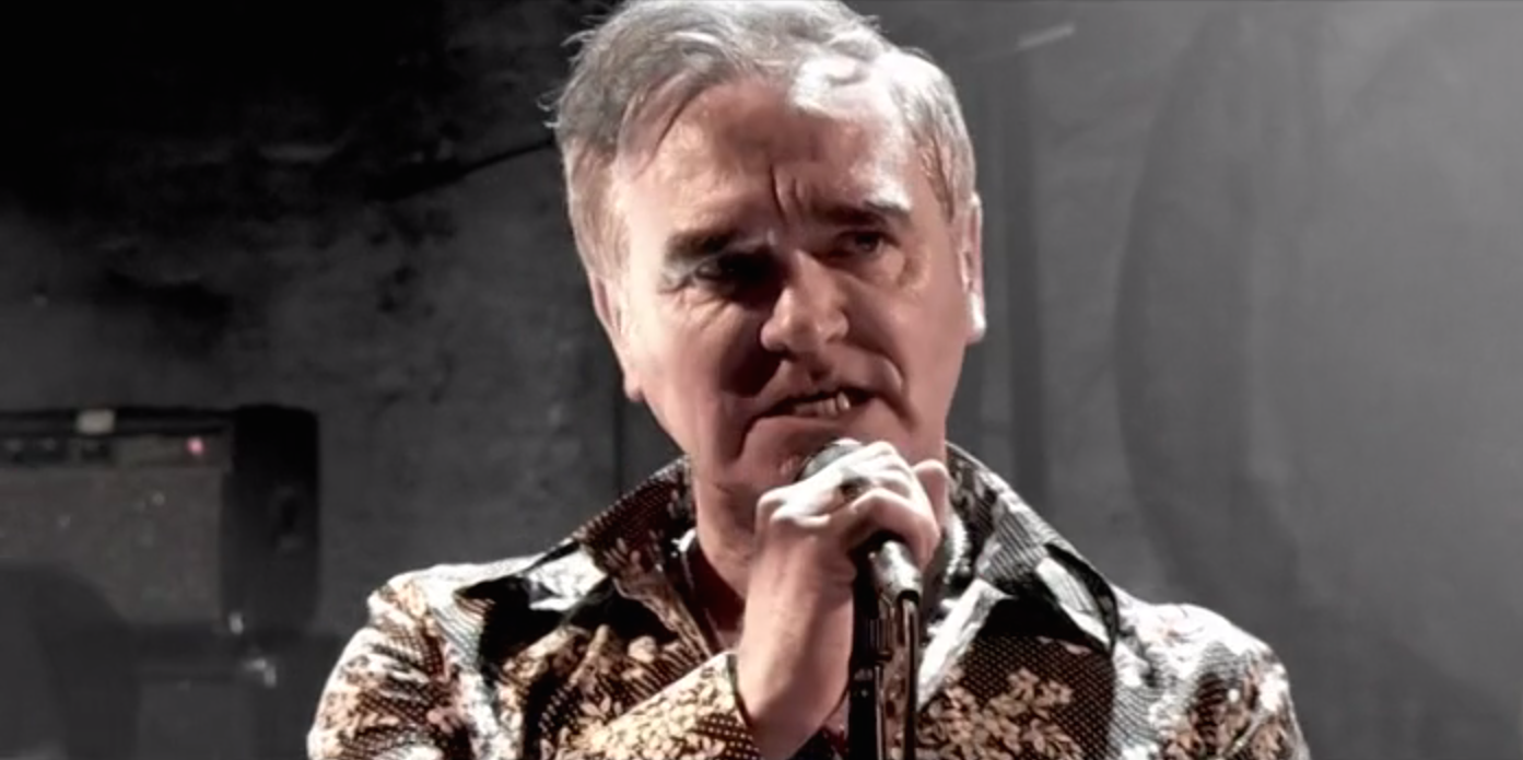 Watch Morrissey Perform On Alan Carr: Chatty Man