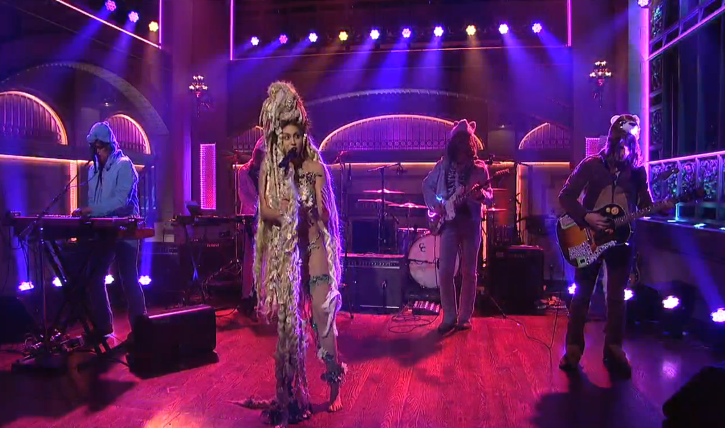 Watch Miley Cyrus & The Flaming Lips Bring Dead Petz To SNL