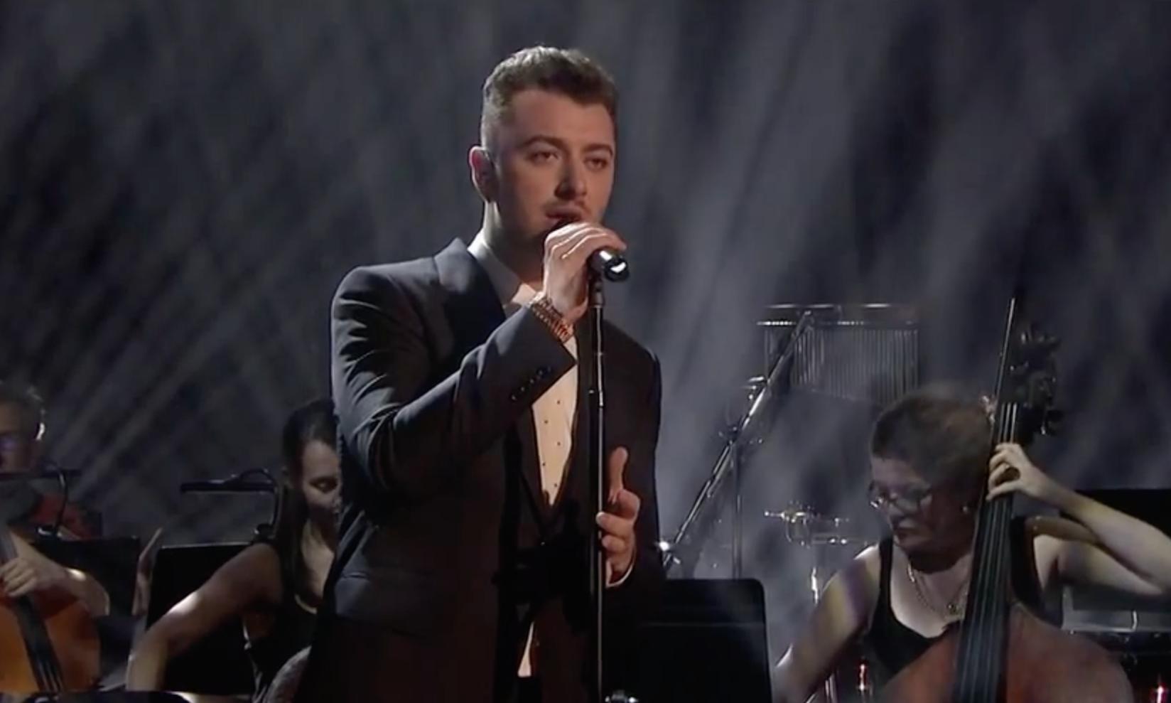 Watch Sam Smith Sing "Writing's On The Wall" Live For The First Time On Graham Norton