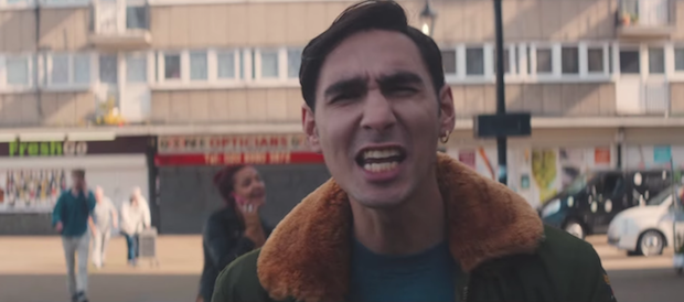 Oscar - "Breaking My Phone" Video