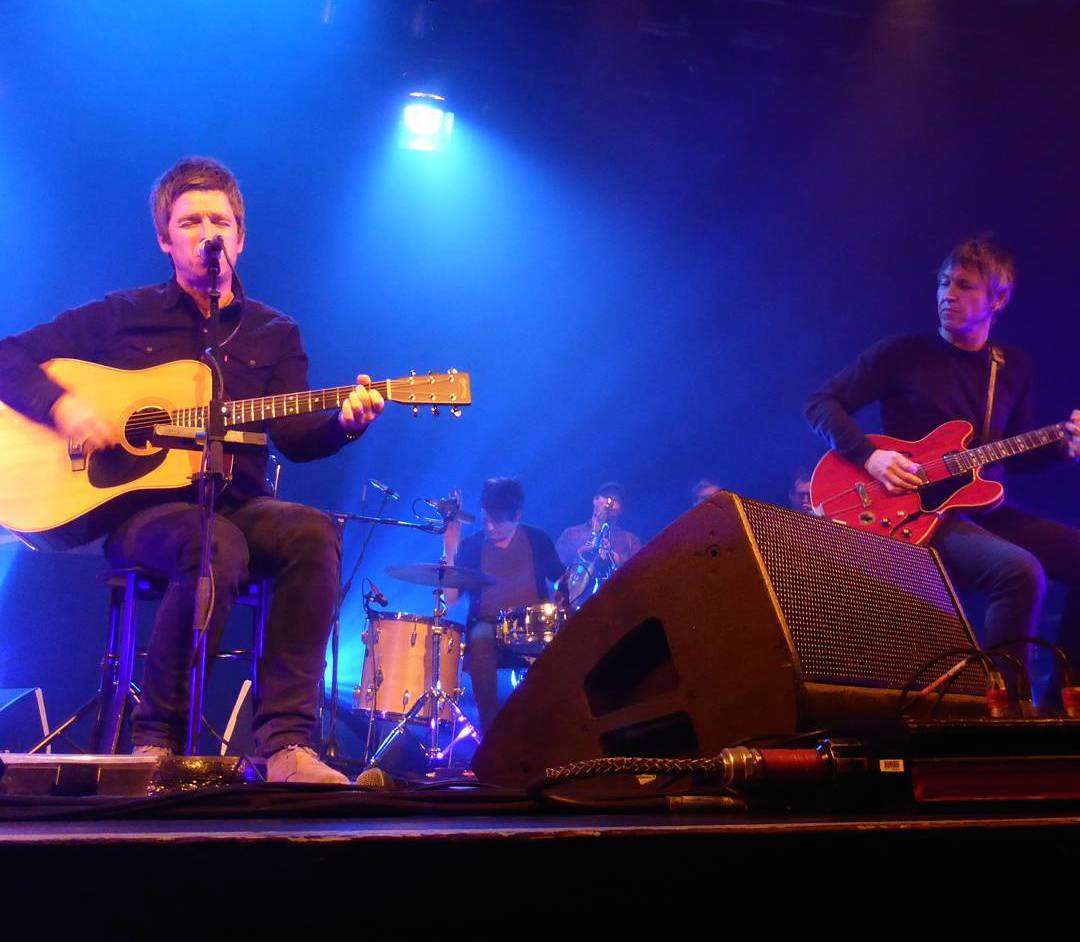 Watch Noel Gallagher Reunite With Oasis Guitarist Gem Archer In London