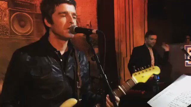 Watch Damon Albarn & Noel Gallagher Play Gorillaz Together At Paul Simonon's 60th Birthday Bash
