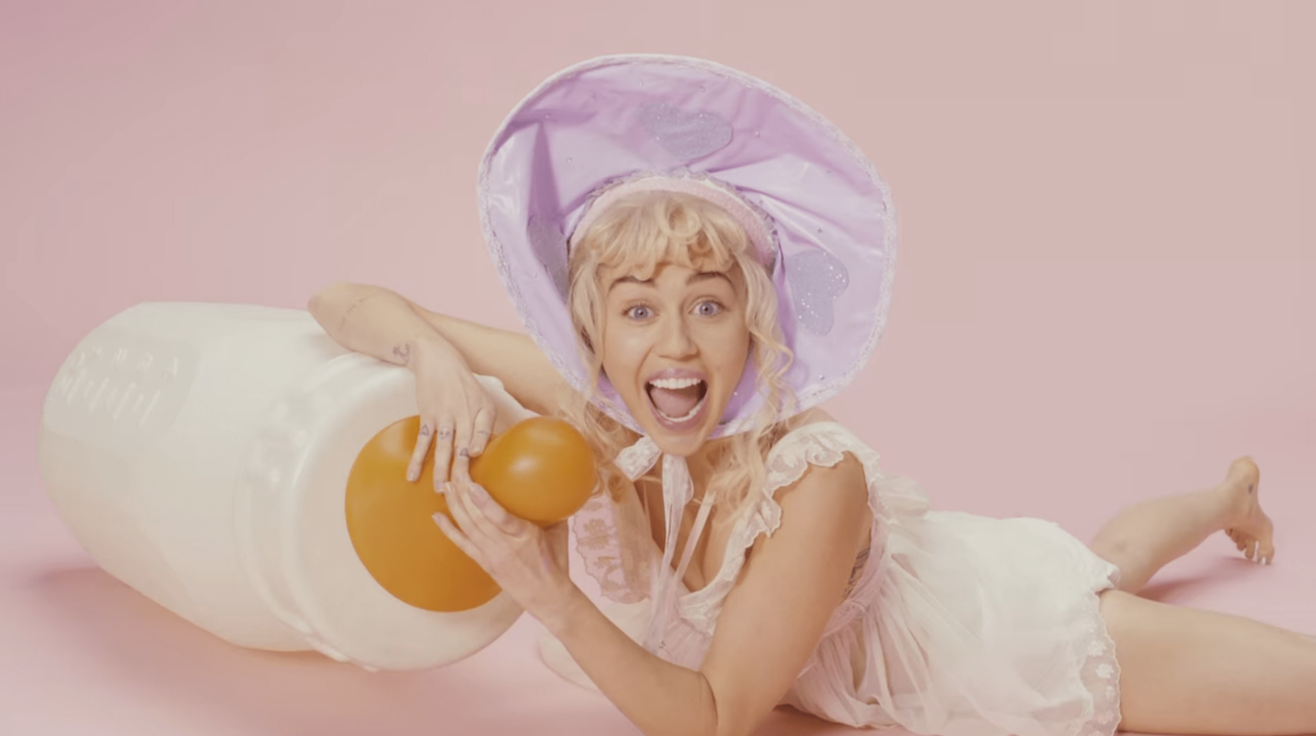 Miley Cyrus & Her Dead Petz - “BB Talk” Video