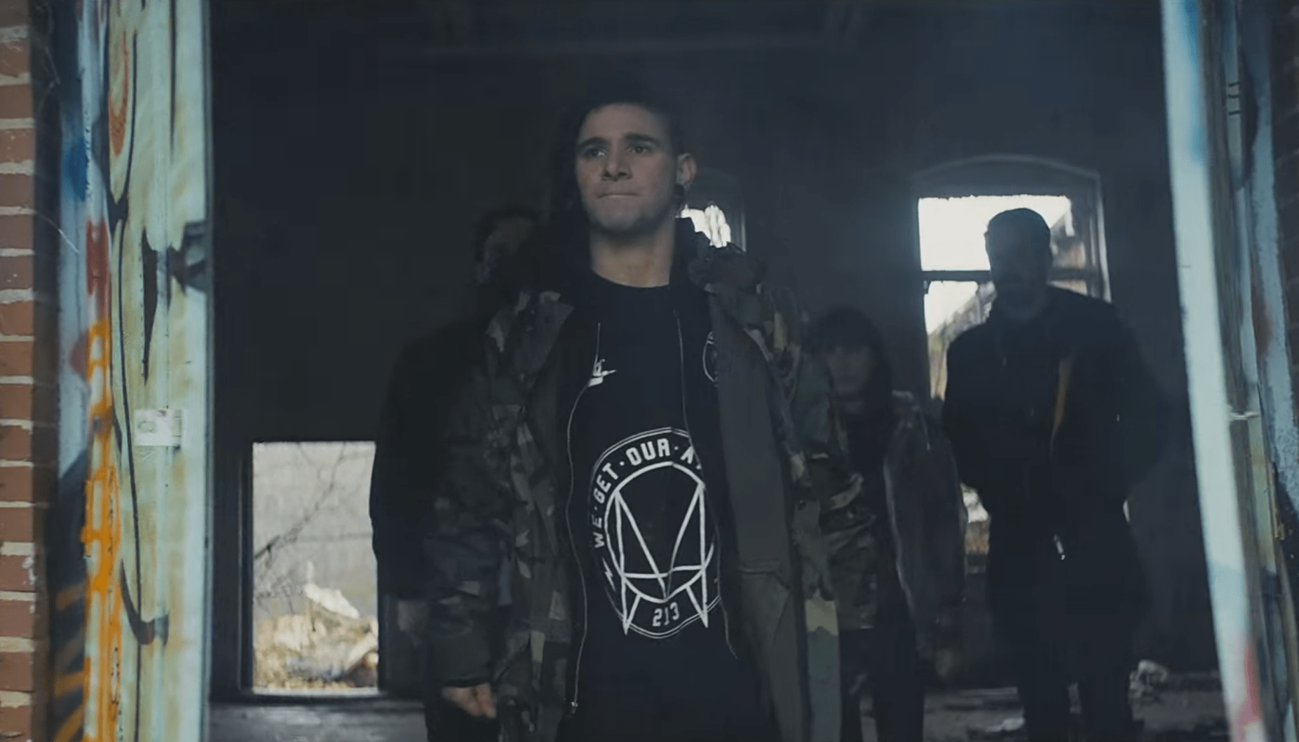 Skrillex - "Stranger (Remix)" Video