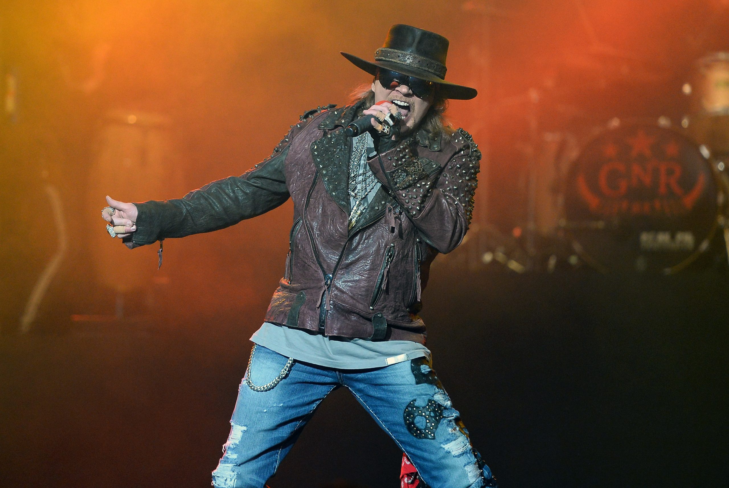 Axl Rose No Longer Appearing On Jimmy Kimmel Tomorrow?