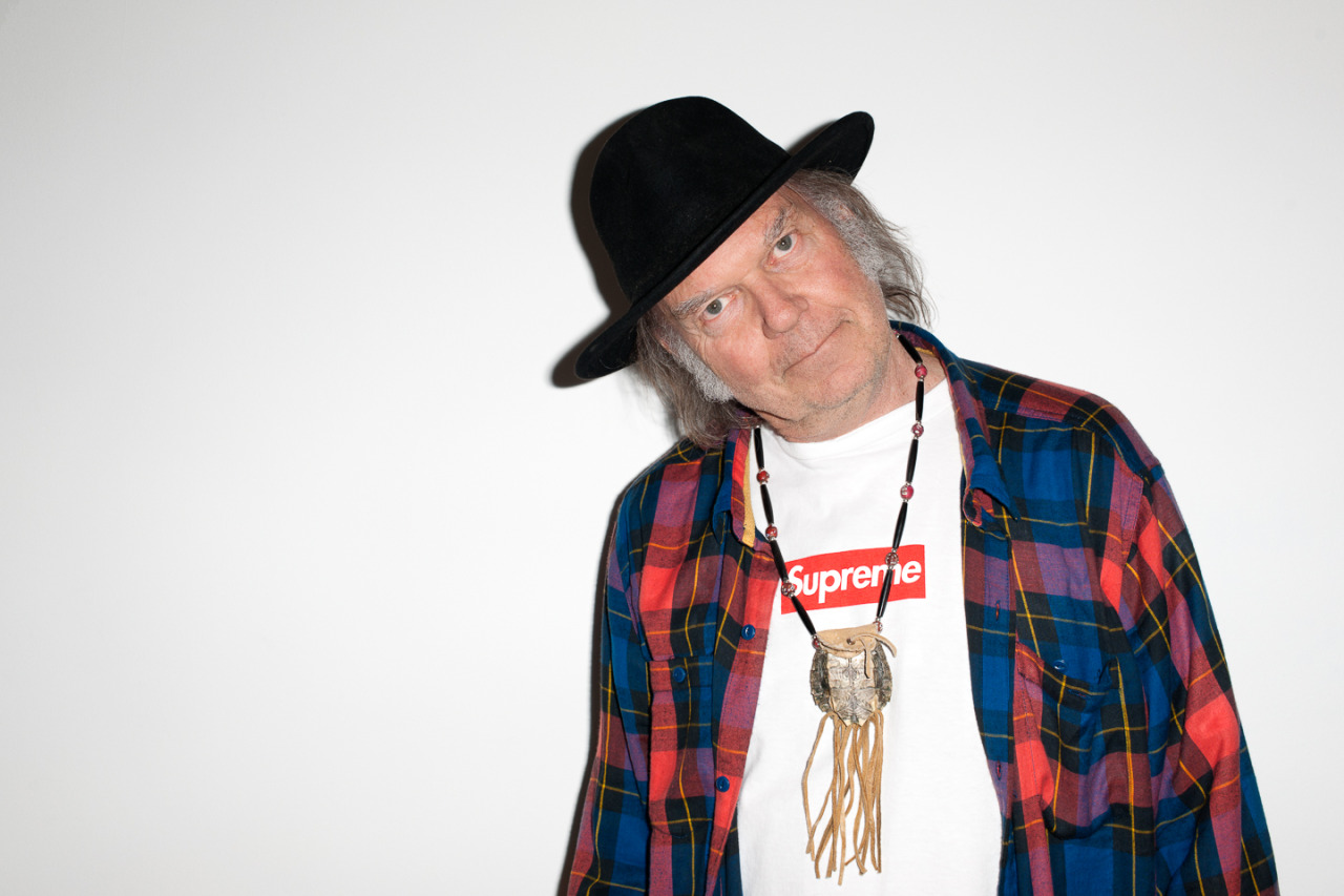 Watch Neil Young Play “Till The Morning Comes” For The First Time Ever At French Billionaire’s Private Party