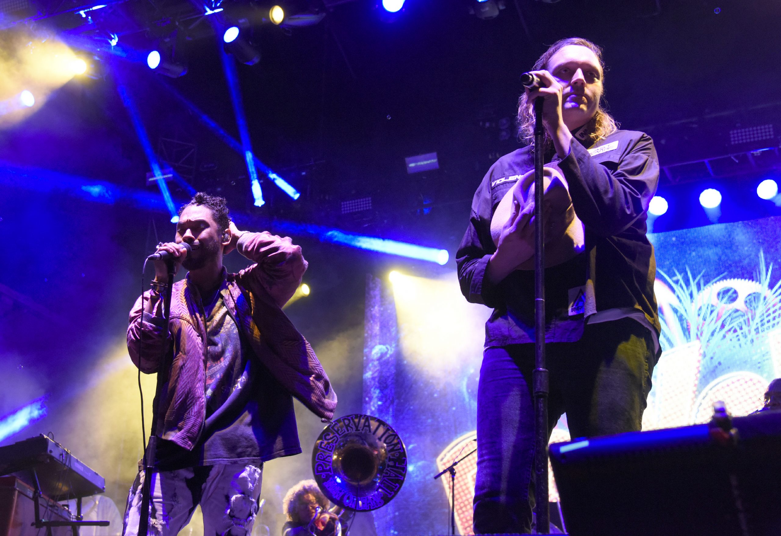 Win Butler, Miguel, John Oates, & Kamasi Washinton Cover Drake, Bowie, & More At Okeechobee Fest