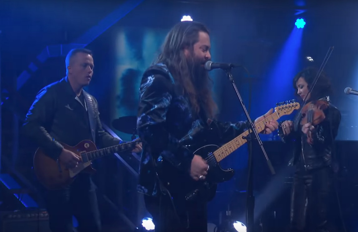 Strand-Of-Oaks-on-Colbert