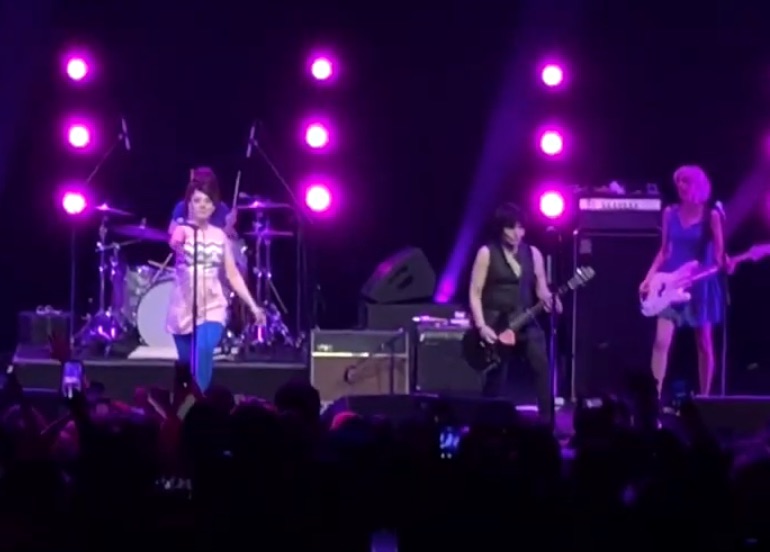 Bikini-Kill-and-Joan-Jett