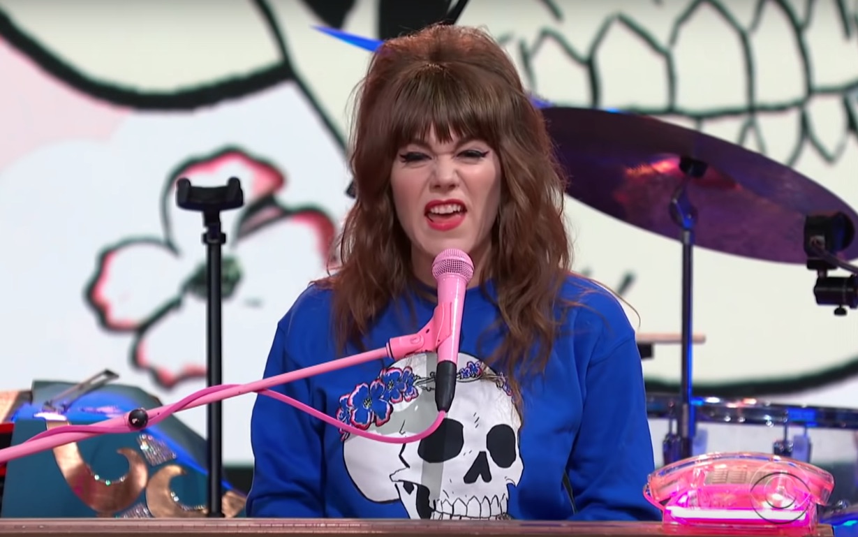 Jenny-Lewis-on-Colbert