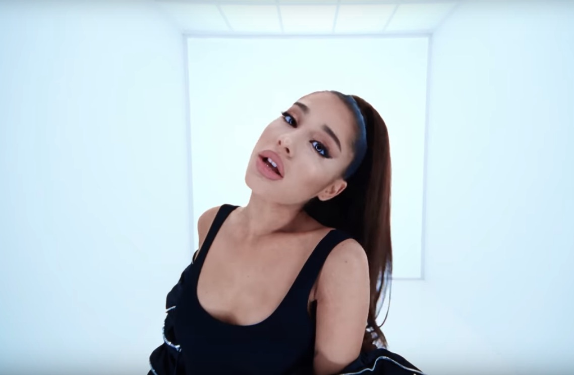 Ariana-Grande-in-my-head-video