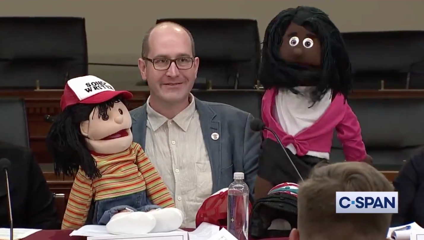 Capitol Hill Panelist Uses Puppets To Explain Music Modernization Act
