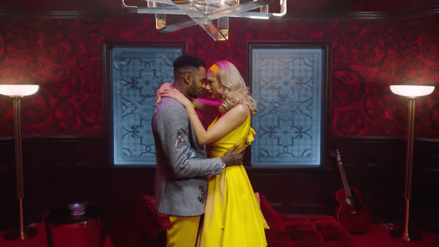 Taylor Swift - "Lover" Video