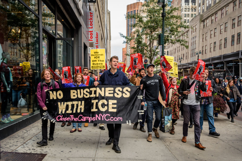 Amazon-Ice-protest