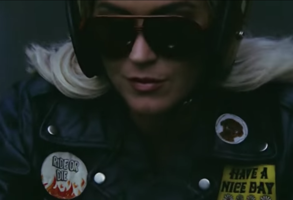 Katy Perry - "Harleys In Hawaii"