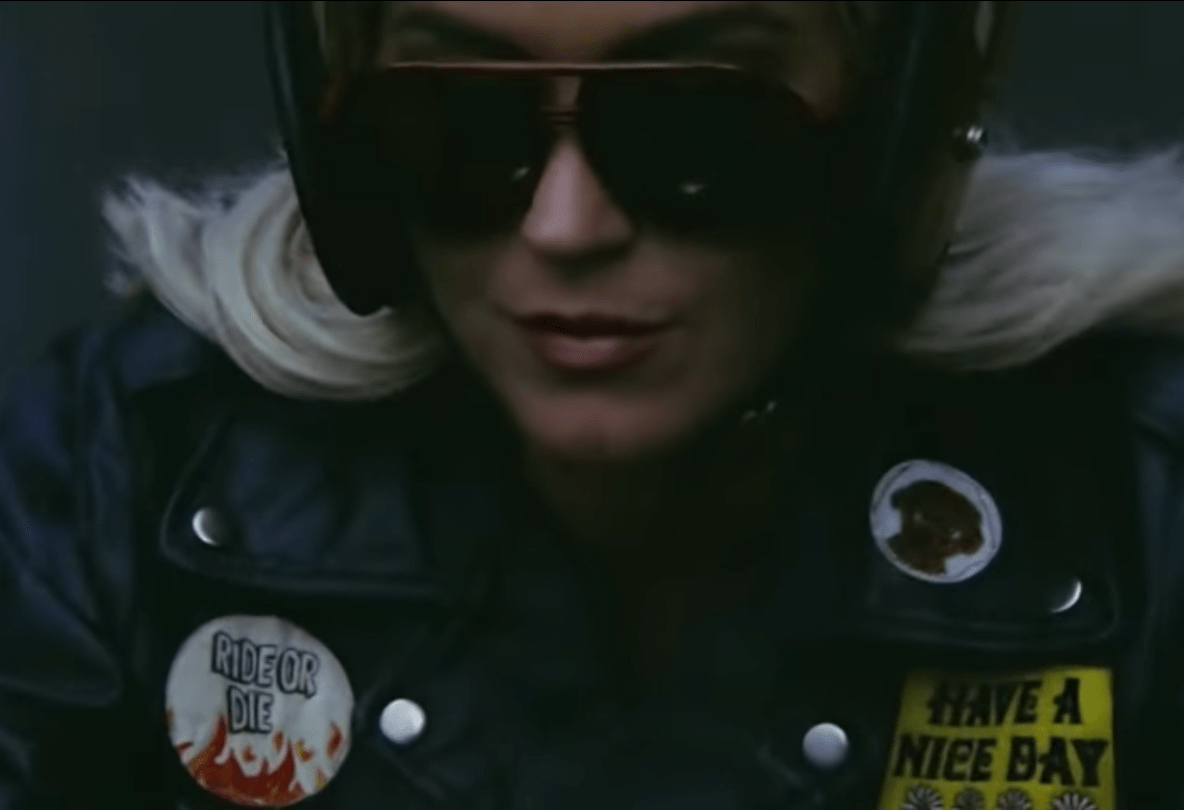 Katy Perry - "Harleys In Hawaii"