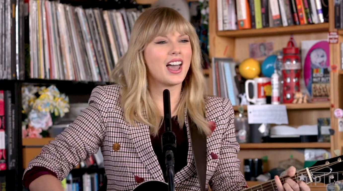 Taylor-Swift-Tiny-Desk