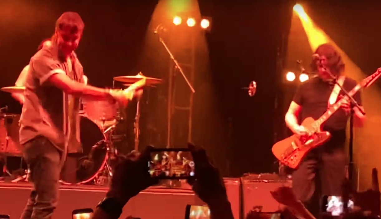 Julian-Casablancas-and-the-Raconteurs