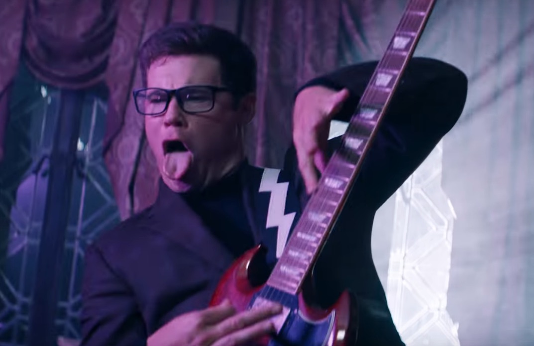 Weezer-California-Snow-video