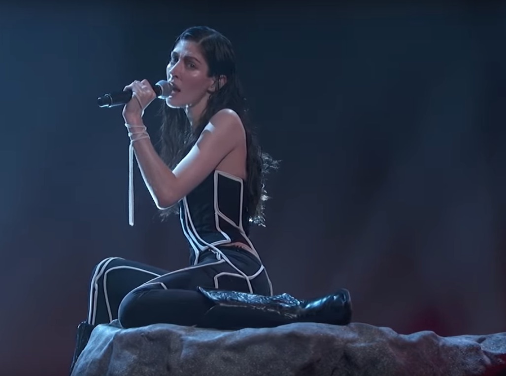 Caroline-Polachek-on-Kimmel