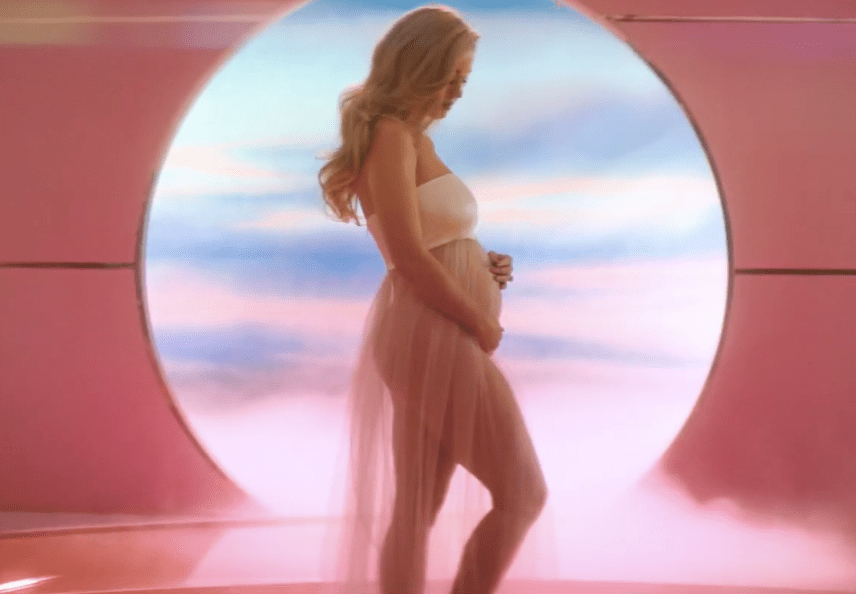 Katy-Perry-Never-Worn-White-video