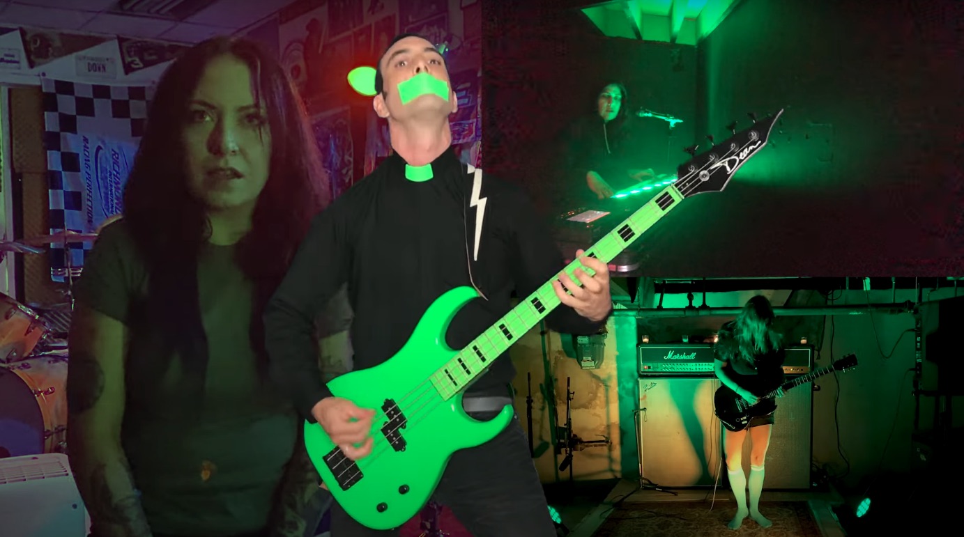 Two-Minutes-To-Late-Night