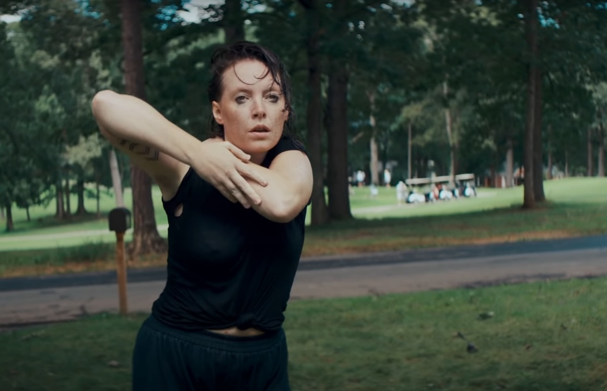 Sylvan-Esso-Frequency-video