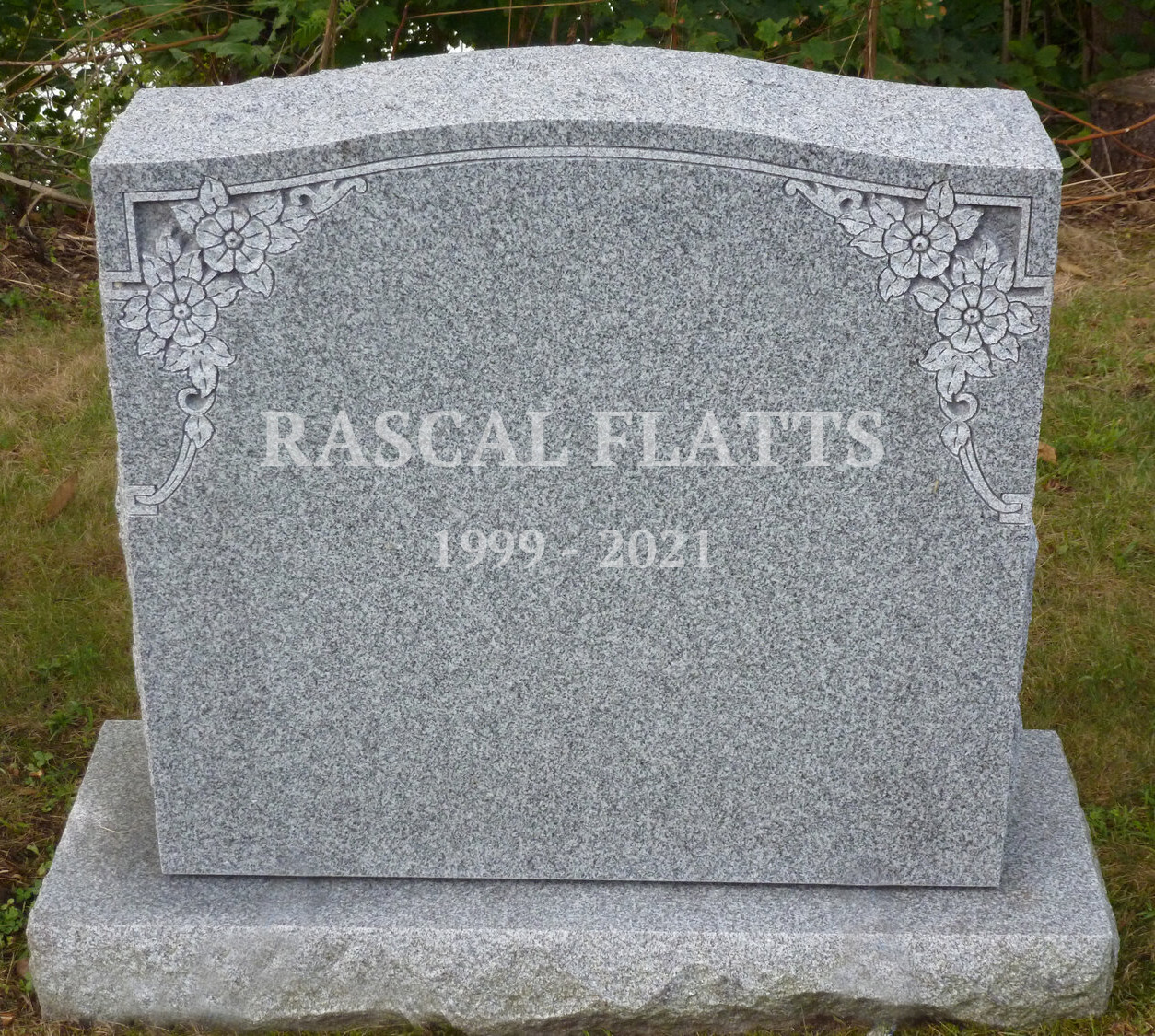 In Memoriam: Bands We Lost In 2021