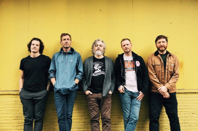 Bear Rocker Minus The Bear Announce Reunion Tour