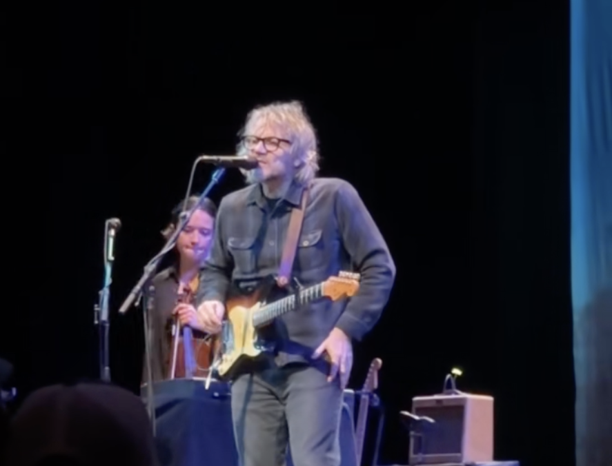 Bloomington Theater Apologizes For Unruly Jeff Tweedy Fans
