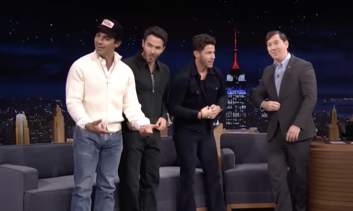 Viral Résumé Guy Accepts Inevitable Jonas Brothers Meeting