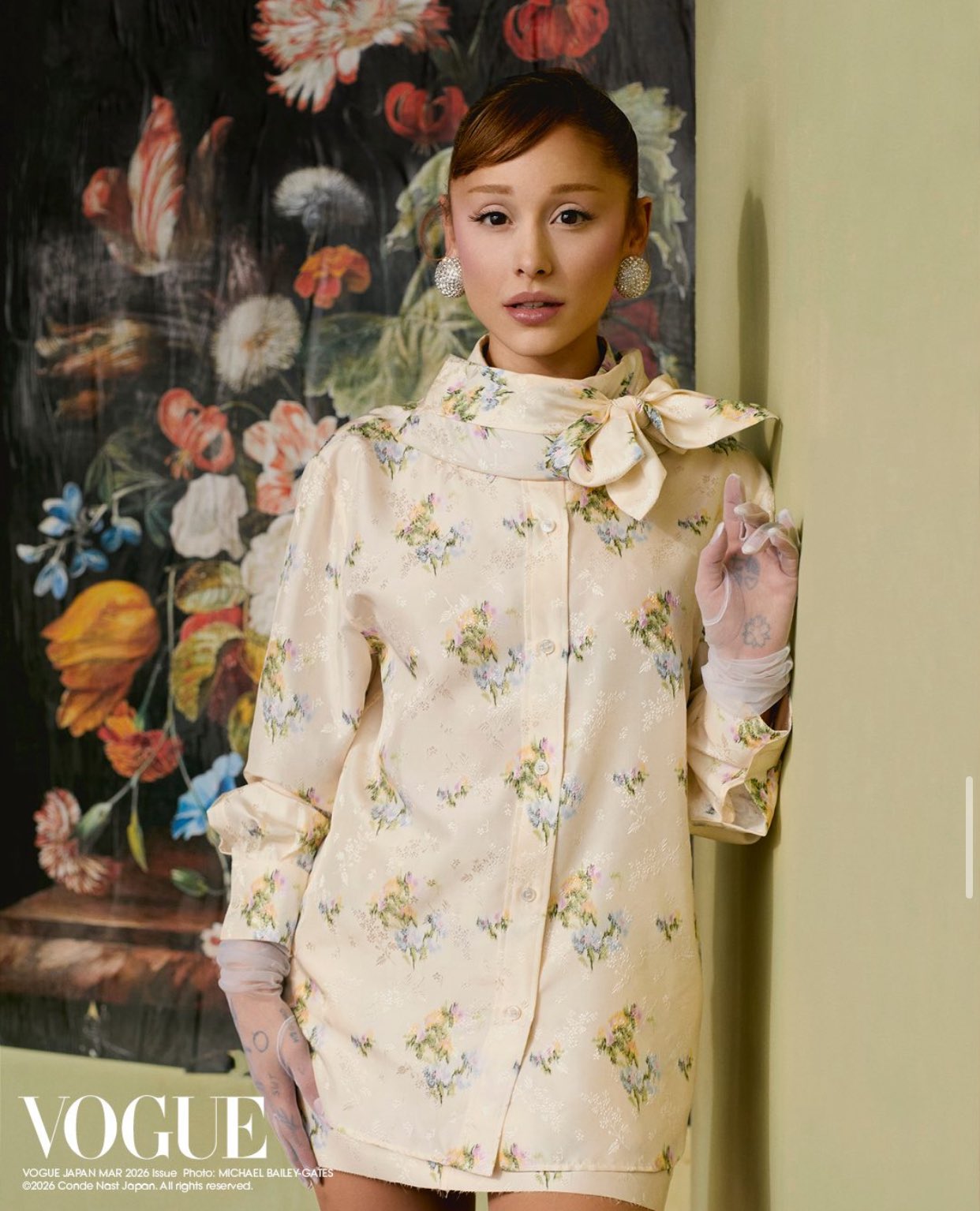 Ariana Grande Responds To Vogue Japan Giving Her An Extra Finger