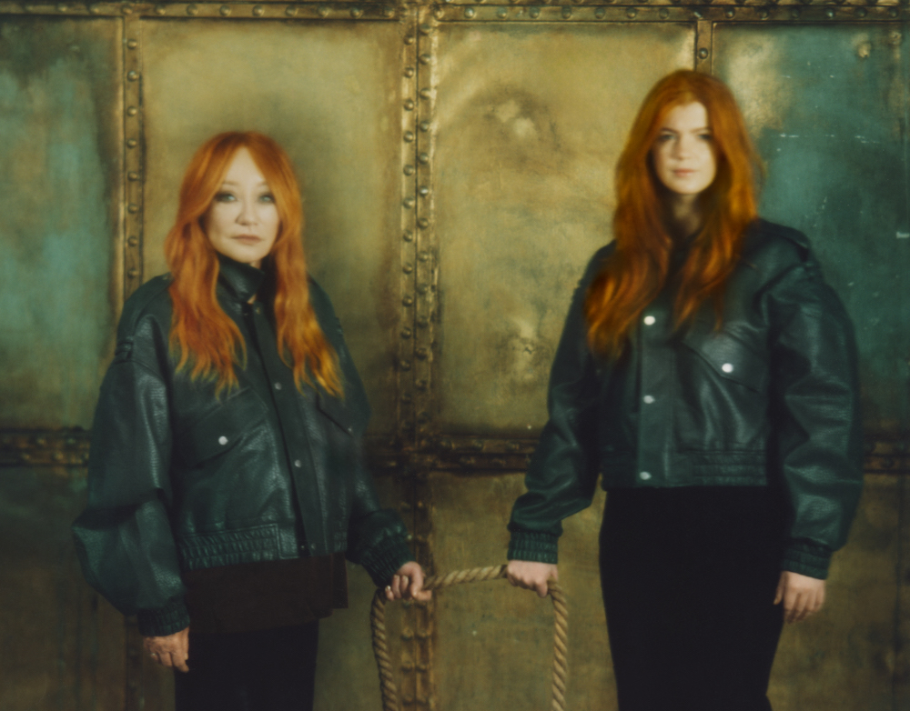 Tori Amos – “Stronger Together”