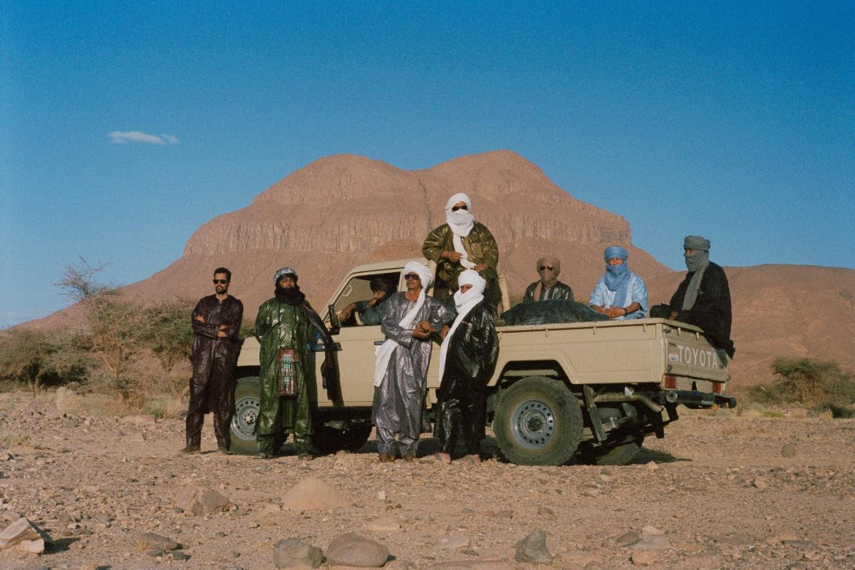 Tinariwen – “Imidiwan Takyadam” (Feat. José González)