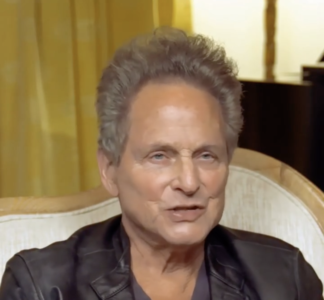 Did Lindsey Buckingham Just Tease A Reunion With Stevie Nicks?