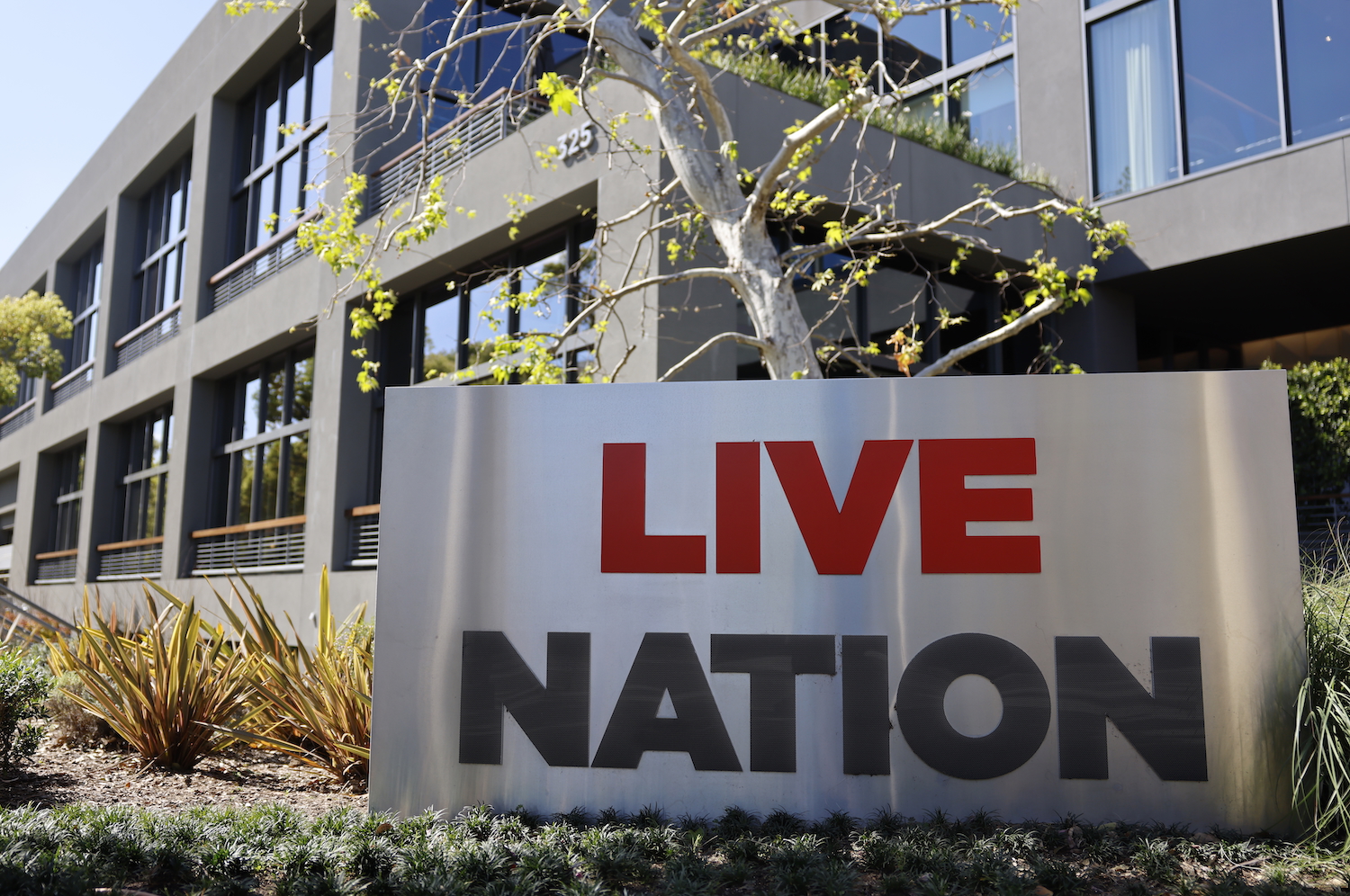 Live Nation Employees Joked About “Robbing” Ticketbuyers: “These People Are So Stupid”