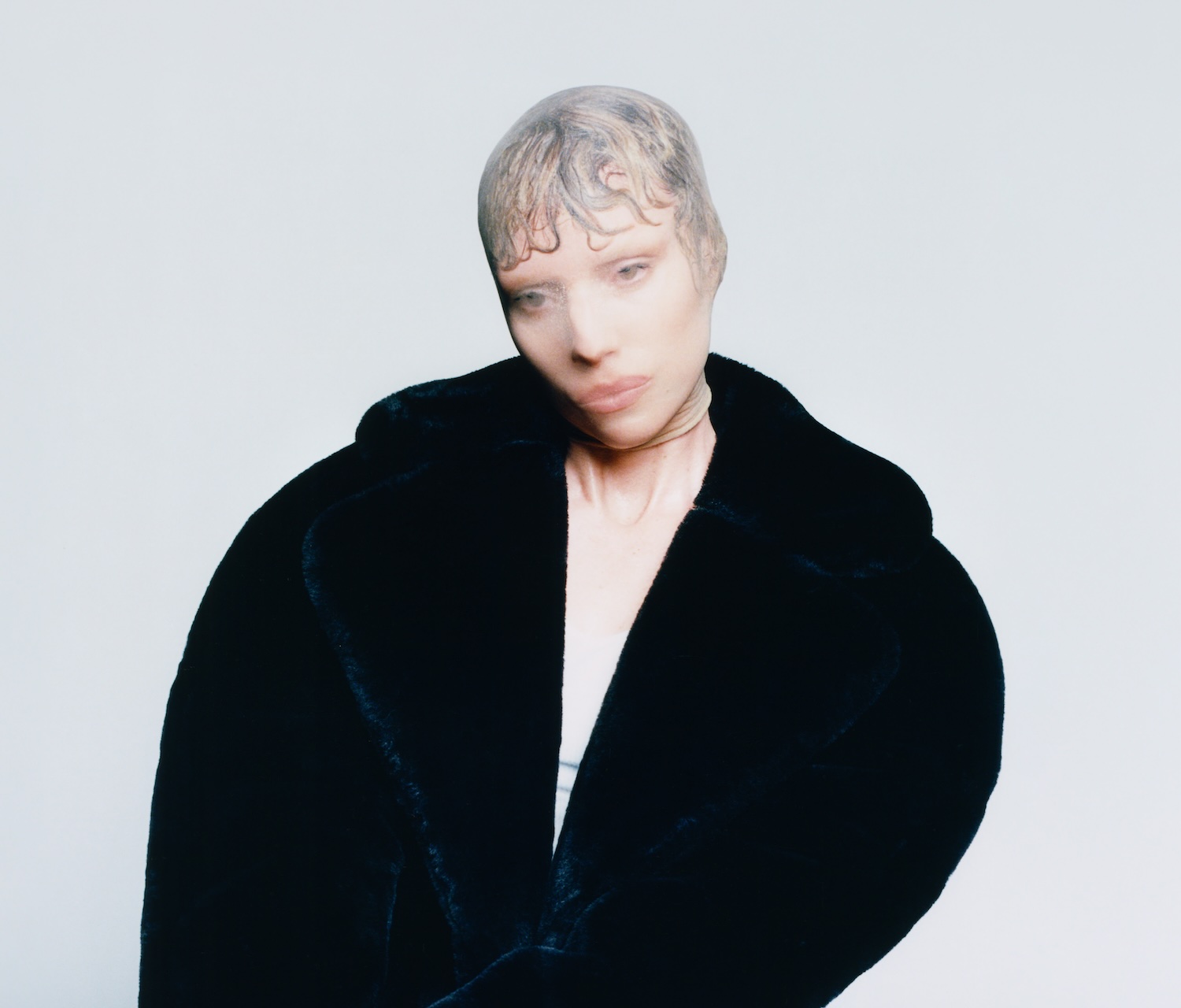 Lykke Li – “Knife In The Heart”