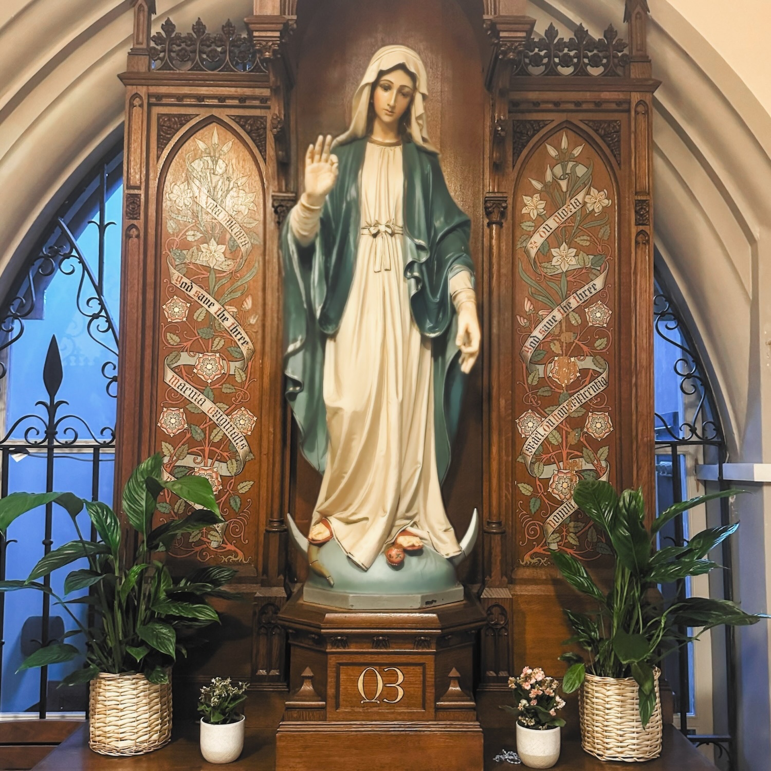 Glaive & Kurtains Announce New Collaborative Album God Save The Three: Hear “The Troubles”