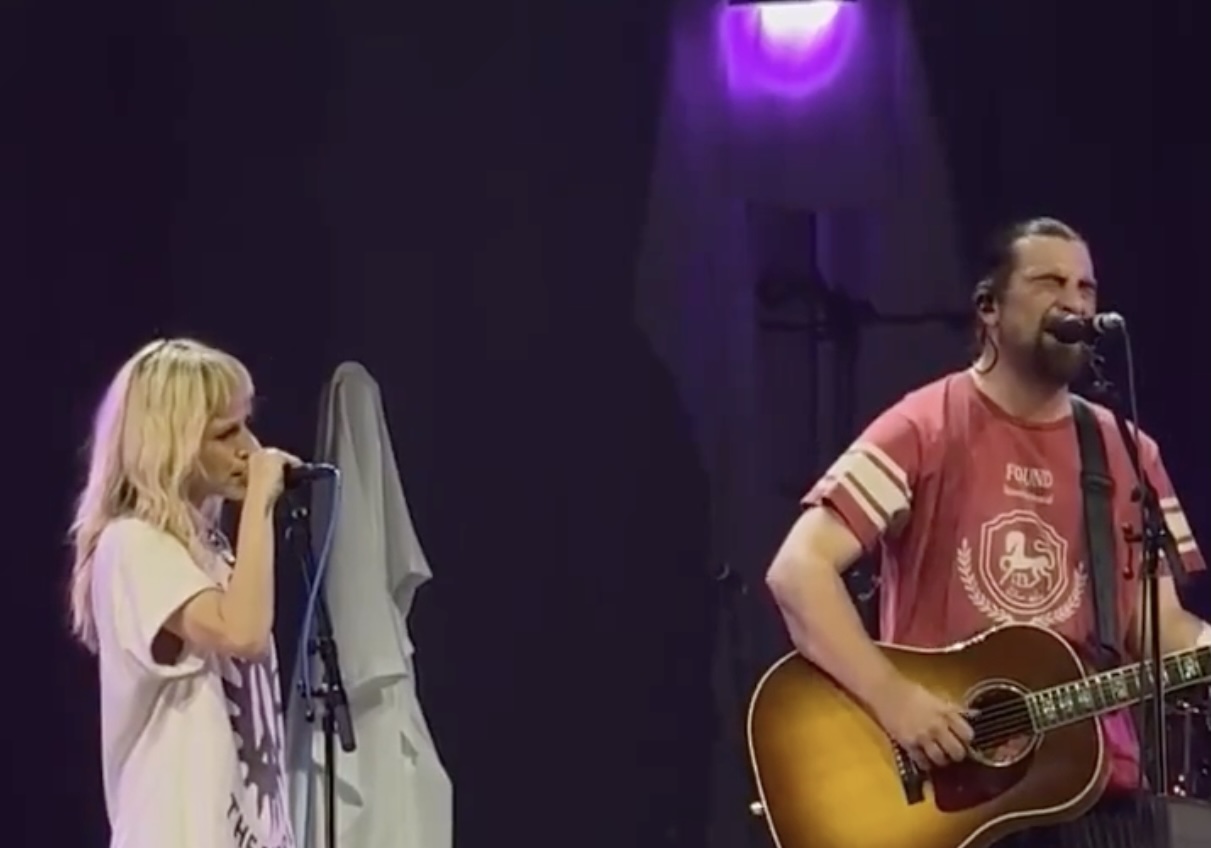 Hayley Williams Brings Out Noah Kahan In Nashville, Sets More Shows In LA & NYC