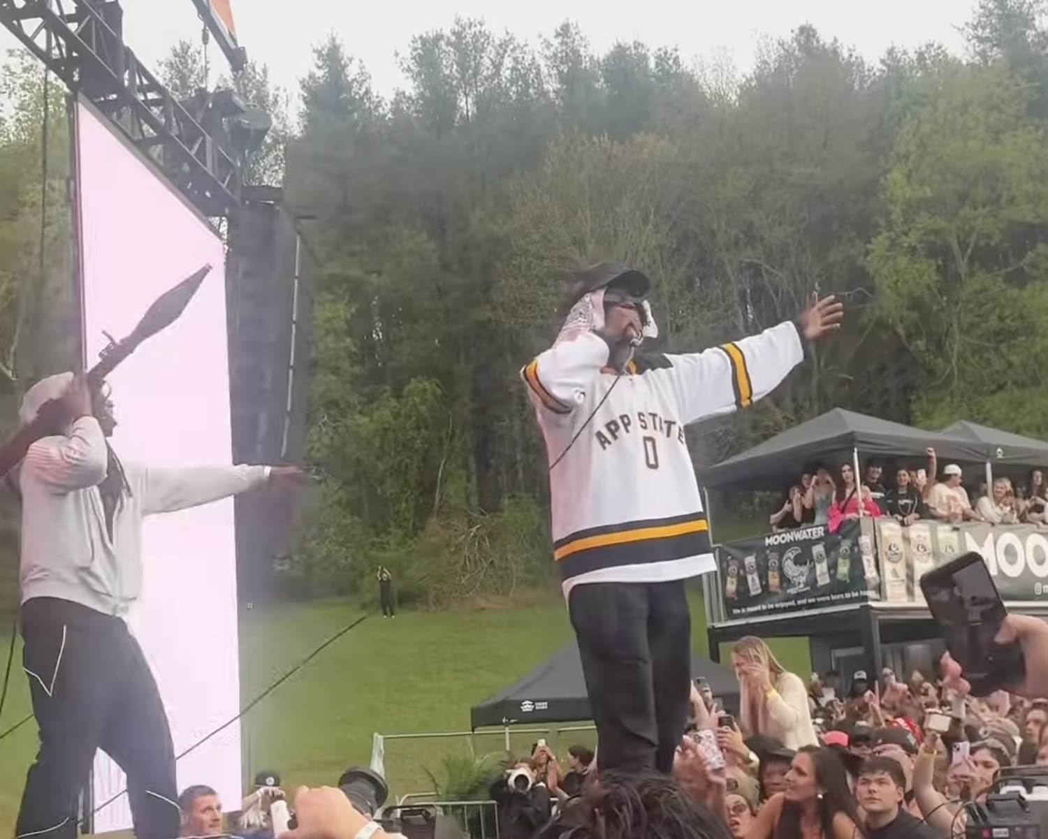 “Bazooka” Rapper Miami XO Plays First-Ever Show